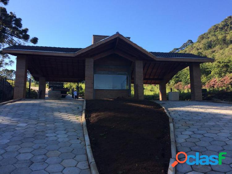 Terreno com 1750 m2 em Gonçalves - Centro por 210 mil à