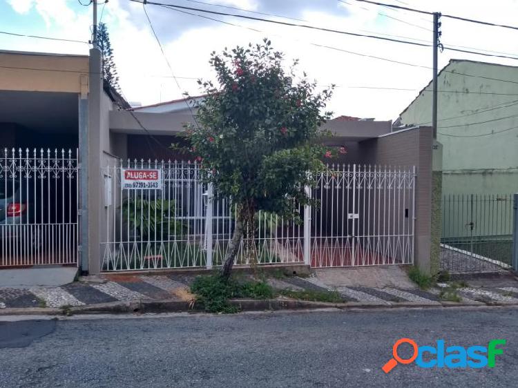 Casa com 3 dorms em Bragança Paulista - Centro por 2 mil