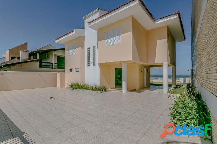 Casa com 5 dorms em Barra Velha - Itajuba por 1.37 milhões