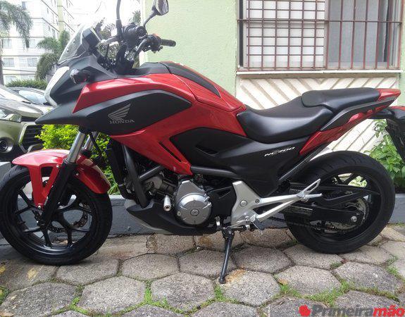 NC 700 X 2014 VERMELHA