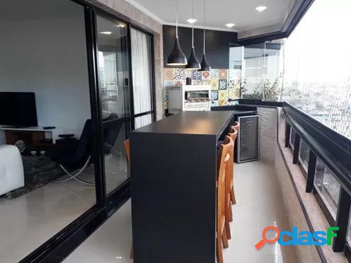 Apartamento com 3 dormitórios à venda, 150 m² por R$