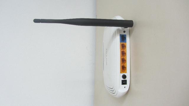 Roteador wireless TP-Link TP WR740N semi-novo
