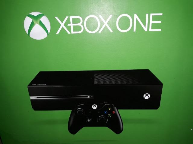 Vendo Xbox One, super conservado R$
