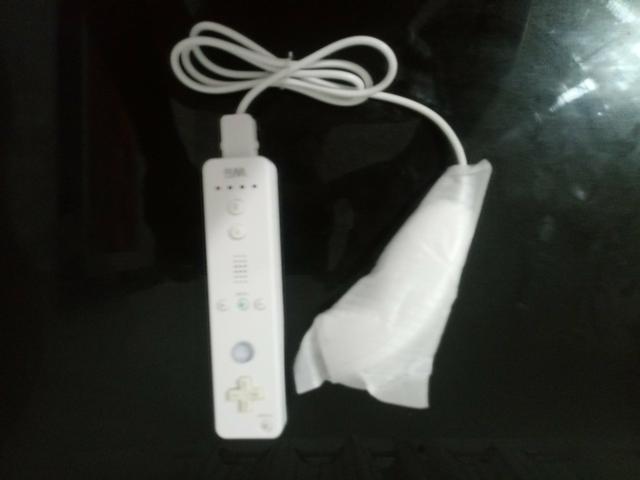 Controle wii remote original e nunchuk