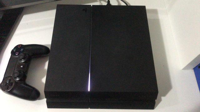 PlayStation 4 C/ 1 Controle