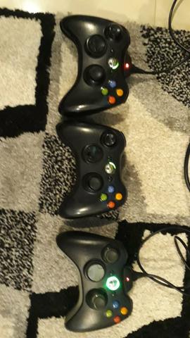 Vendo Xbox  Controles e Kinect