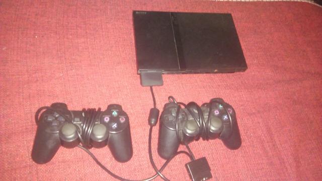 Vendo um Playstation 2 super barato