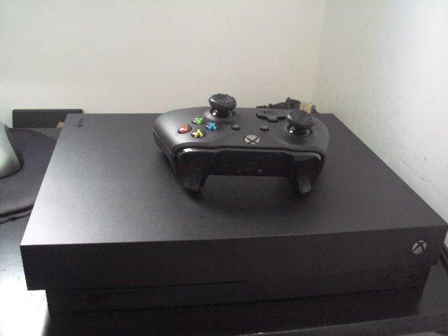 Xbox One X troco em ps4 PRO c/jogos