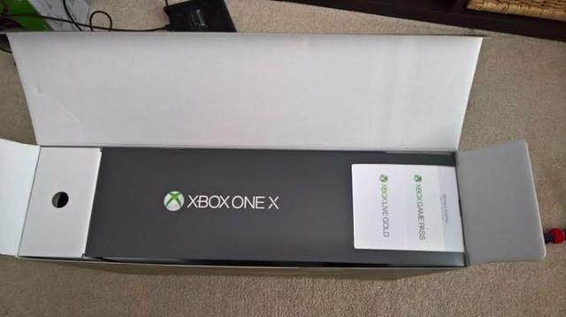 Xbox one x branco