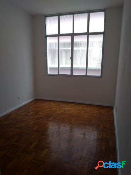 Apartamento com 1 dorms em Rio de Janeiro - Tijuca por 1.35