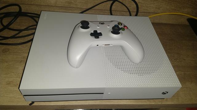 X box One S