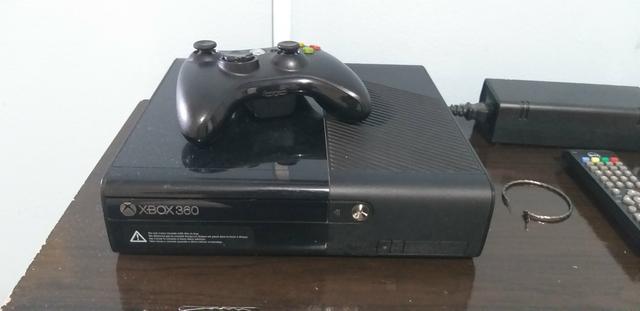 Xbox 360 completo fonte bivolt 250gb hd desbloqueado