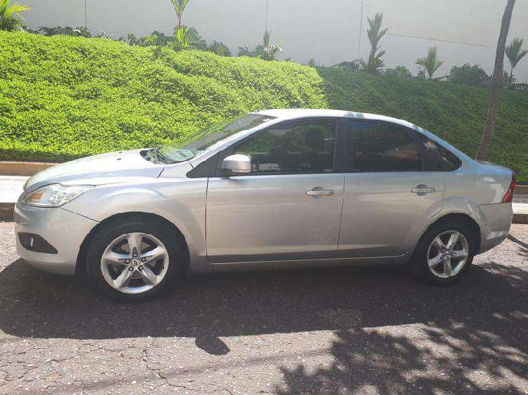 Ford Focus 2.0 16v/Se/Se Plus Flex 5p Aut.