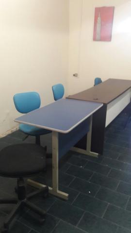 Mesa para Escritório com cadeira
