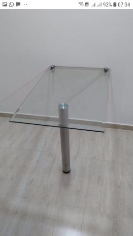 Mesa projetada de vidro/inox, box e espelho