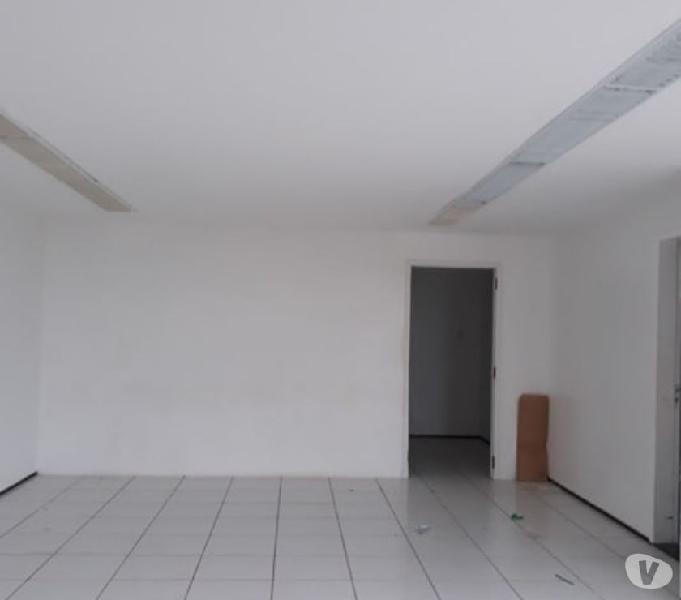 Sala comercial com 50mts no Edf Vinicius de Moraes