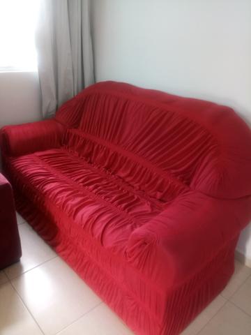 Sofa com capa.