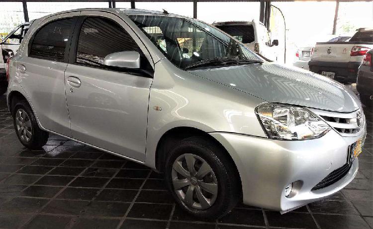 Toyota Etios X 1.3 Flex 16v 5p Mec.