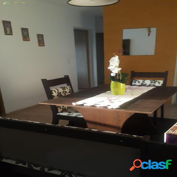 Apartamento com condomínio, 2 dormitórios - Jardim Santo