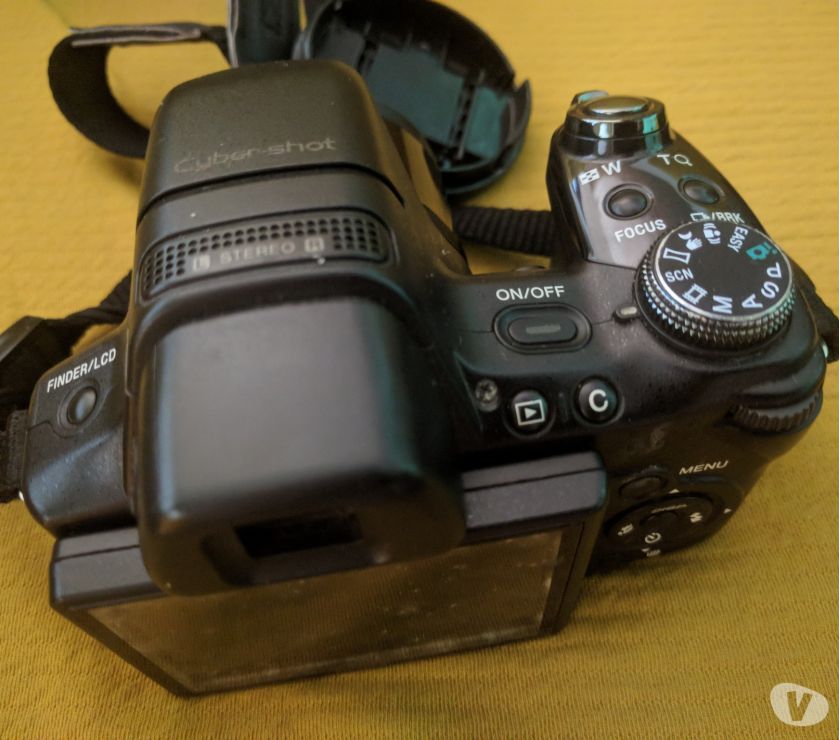 Câmera Sony Cybershot DSC H300