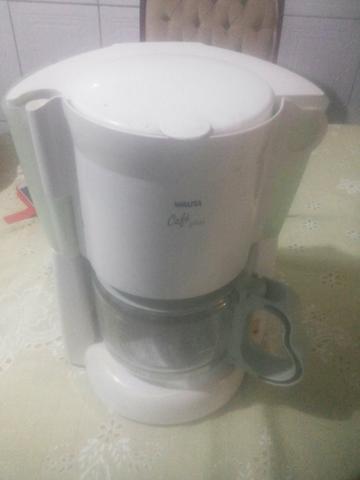 Estou vendendo essa cafeteira walita