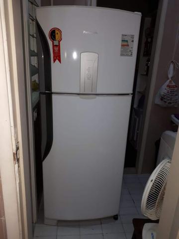 Geladeira (refrigerador) PANASONIC 435LT frostfree c/ degelo