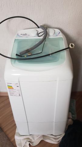 Máquina de lavar 110w 6 quilos novinha