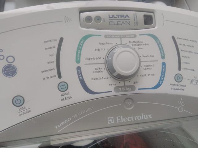 Máquina de lavar roupas: Electrolux Blue Touch Ultra Clean