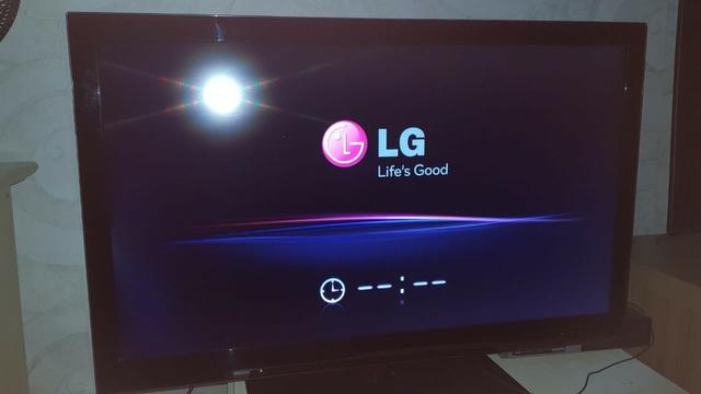 Display, Tela completa Tv LG 42LE