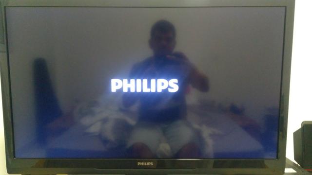 TV LED Philips 32pol semi nova