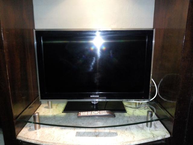 Televisão LCD Samsung 32
