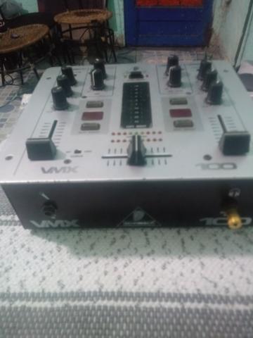 Vendo mix Behringer VMX 100