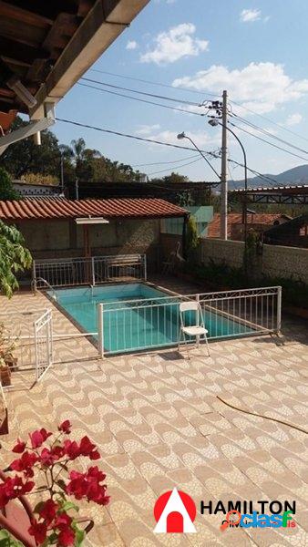 Excelente custo benefício! Casa completa no Santa Efigênia