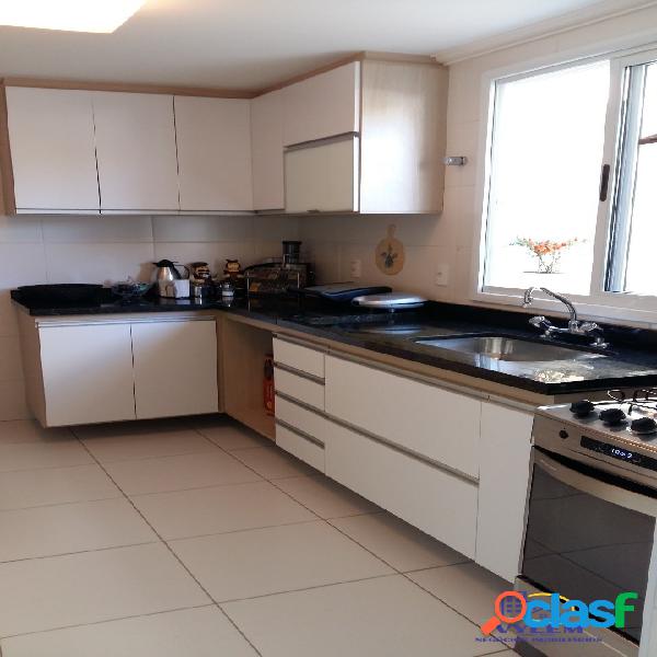 OPORTUNIDADE!!! Linda Casa em Condomínio - 3 dorm - 150m²