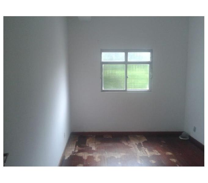 PETRÓPOLIS RJ - ALTO DA SERRA 02 QUARTOS. R$ 800,00