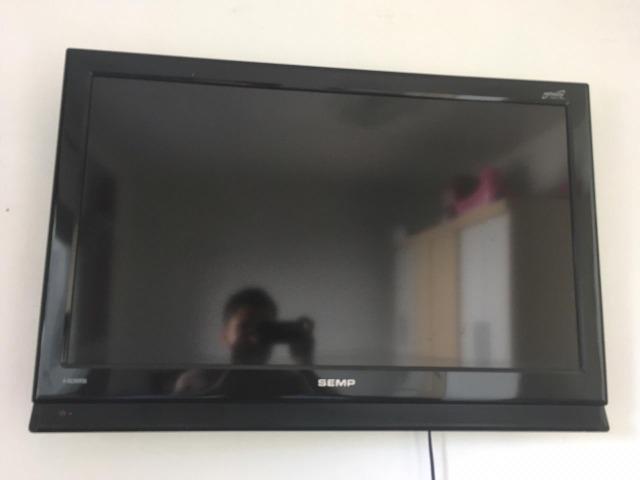TV 32" LCD Semp Toshiba LC c/ Entradas HDMI