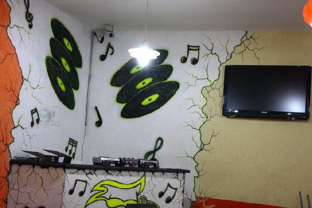 Dj telao e iluminaçao para festa