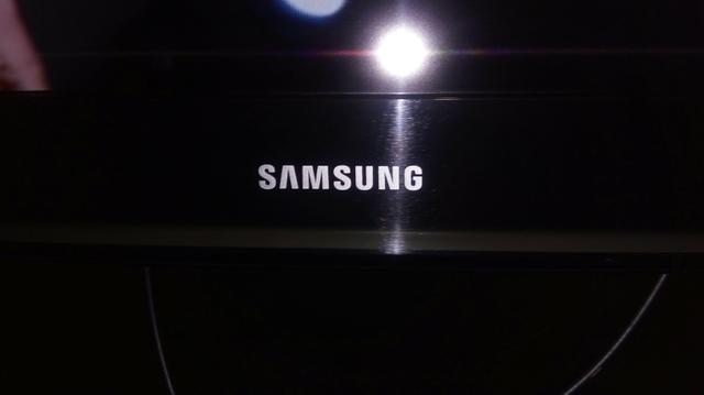 TV LCD Samsung 32 polegadas funciona perfeitamente