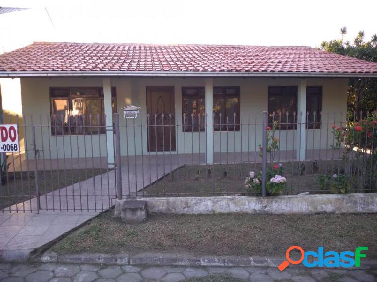 Casa com 4 dorms em Penha - centro por 390 mil à venda