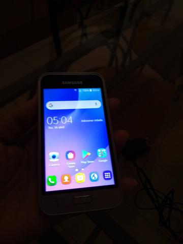 Vendo j1 mini dourado novo dual chip
