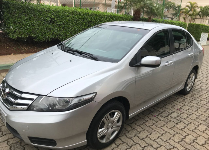 HONDA CITY 1.5 AUTOMÁTICO  km, ABAIXO DA