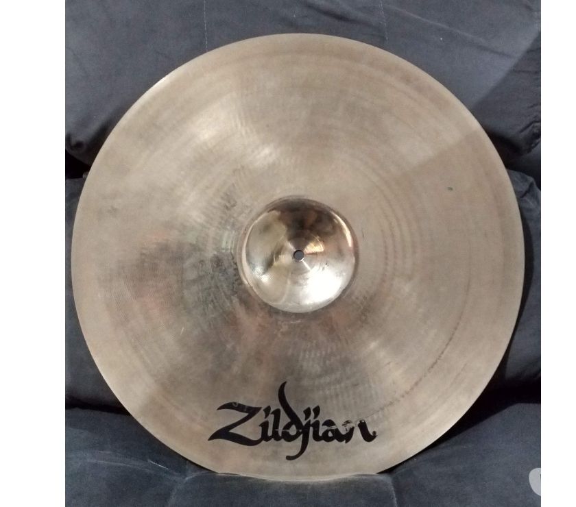 Prato - Ride Zildjian A Custom Medium 20