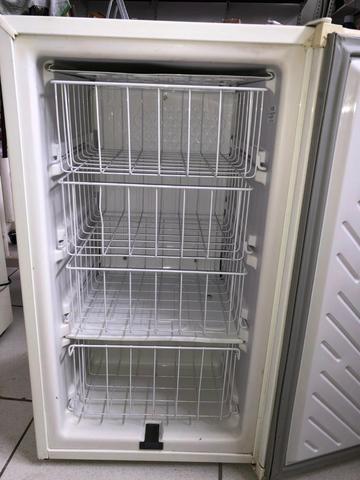 Freezer vertical Consul 100 litros