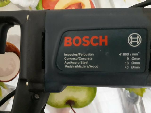 Furadeira Bosch Industrial Impacto GSB ?)