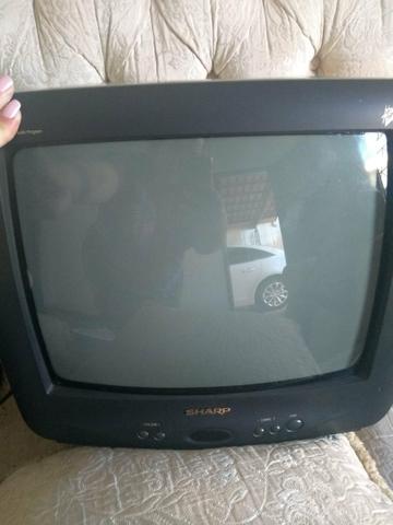 02 tvs 14 polegadas.  cada
