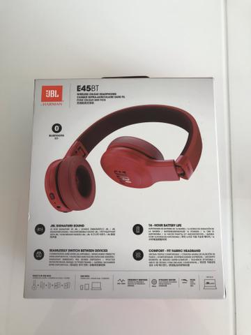 E45BT JBL wireless headphones