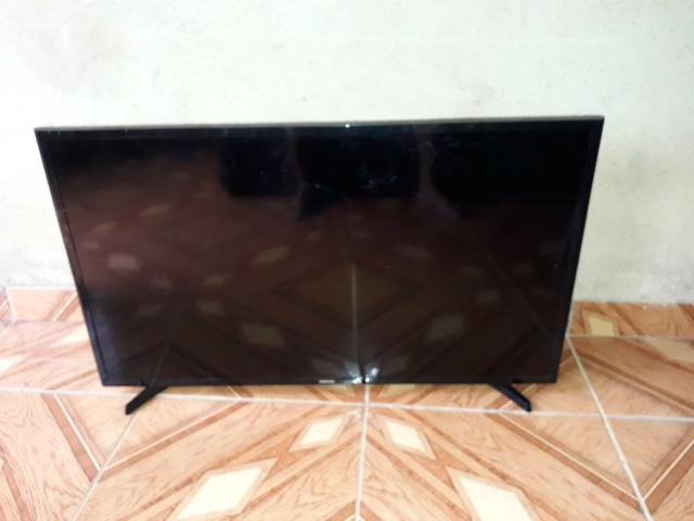 Vende-se tv smart samsung 42 p,