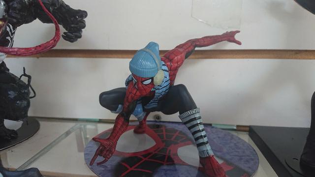 Action figure homem aranha (aranha verso)