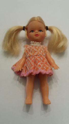 Mini boneca anos 80