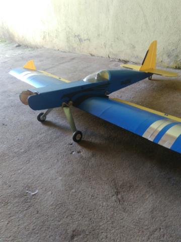 Aeromodelo pastinha asa baixa da artal